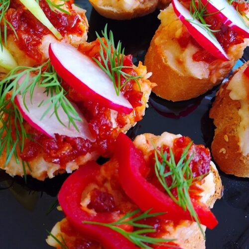 white bean dip crostini appetizers